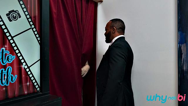 Public Pounding in Photobooth