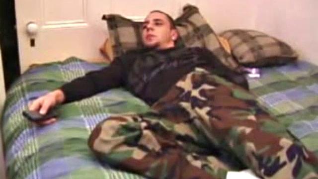 Bradley Shaw Fucks Alone