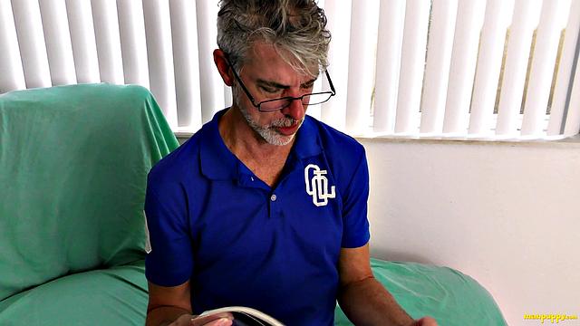 Blowjob for Big Step-Dad - Rowan Hunter &Amp;Amp; Richard Lennox