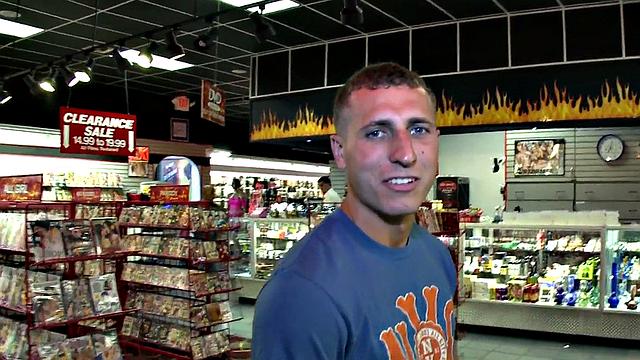 Real gloryhole straight guy fooled by bait