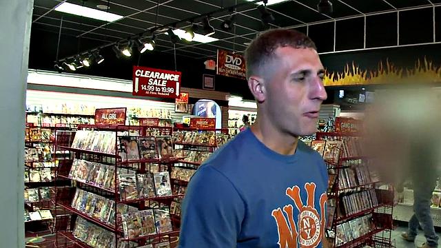 Real gloryhole straight guy fooled by bait