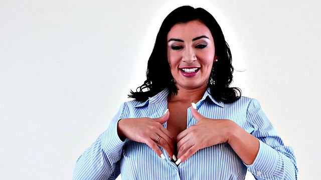 Selena Adams Can Play When The Office Closes The Day