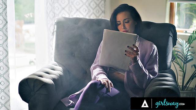 GIRLSWAY - Erotic Writer Casey Calvert Has STRAP-ON Fuck With Kira Noir For Novel Inspiration