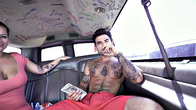 Str8 tattooed stud fucks muscled hunk in pickup for facial