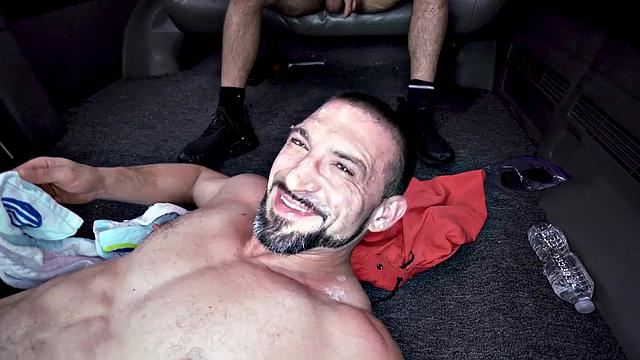 Str8 tattooed stud fucks muscled hunk in pickup for facial