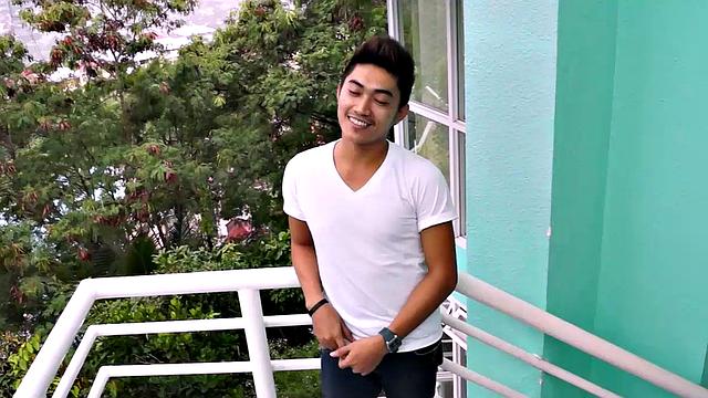 If you're an ass lover, then I think youre going to enjoy Nathan. This sexy Asian boy next door showcases his bubble butt in several different ways. He seems to enjoy anal penetration so he starts off by finger fucking himself.