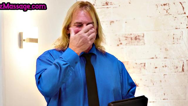 Massaging sluts enjoy rubbing pussies while fingering