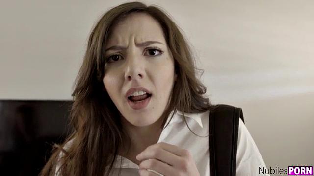 It Smells Like Desire - S3:E6