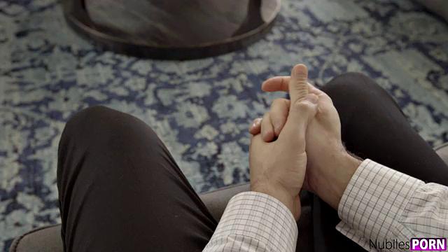 It Smells Like Desire - S3:E6