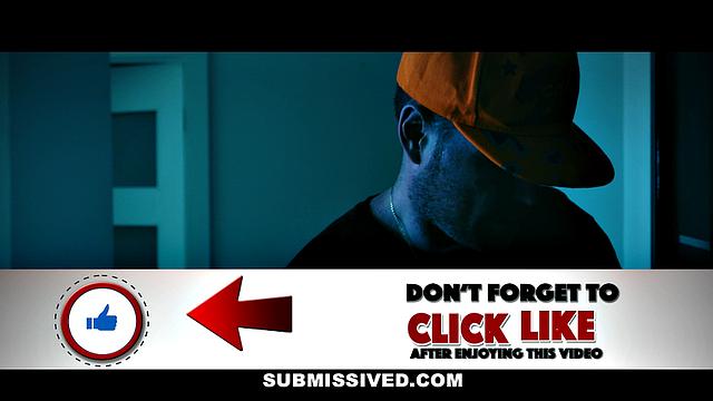 Лола получает жесткий межрасовый трах и жадно сосет член