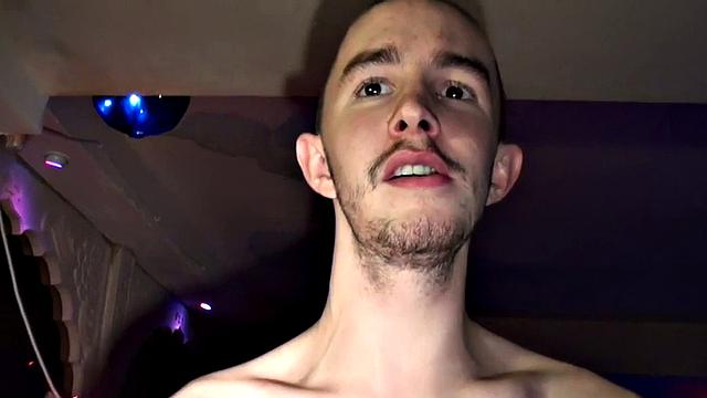 любители трахаются и лижут жопы у бассейна