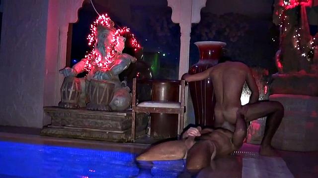 Swimming pool amateur studs enjoy anal on indoor pool