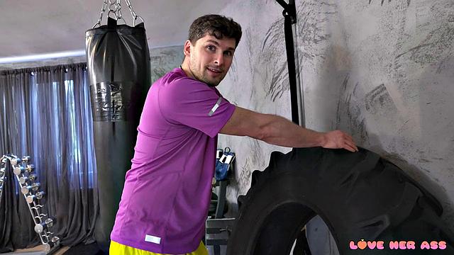 Thick Ass fucked in the gym