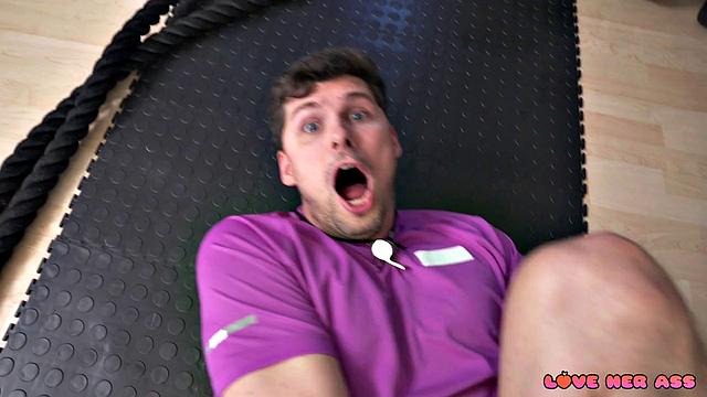 Thick Ass fucked in the gym