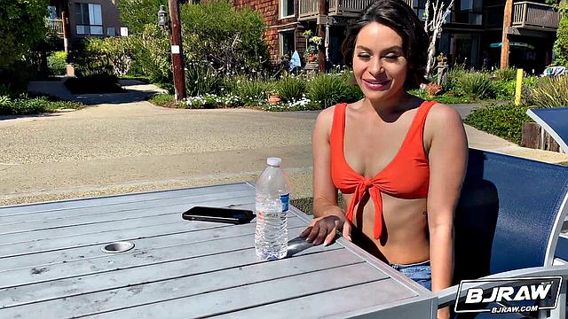 Nicole's Mouth Makes Nice