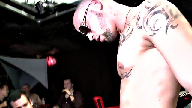 Masked stripper spoils guest with cum