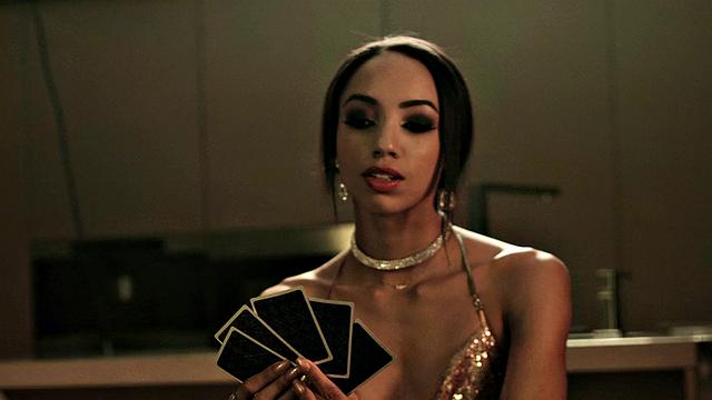 Hold 'Em or Fold 'Em