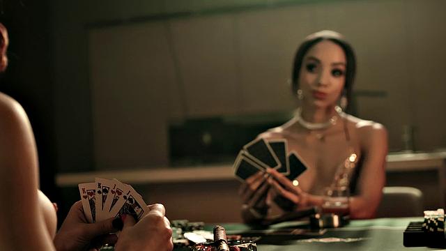 Hold 'Em or Fold 'Em