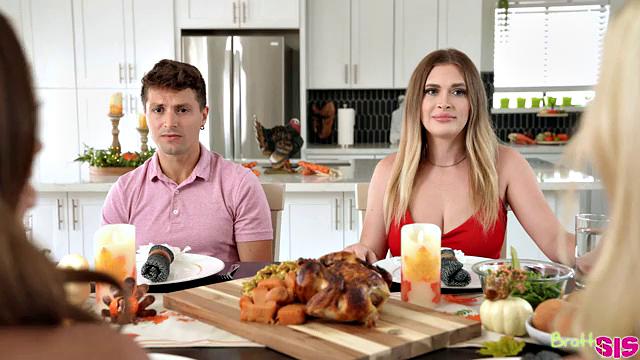 I Had My Stepsister's Thanksgiving Pie - S29:E7