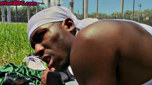 Real Black thug picked up and fucked outdoors