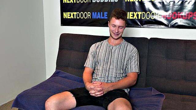 Amateur solo with hairy cock wanks rod on casting