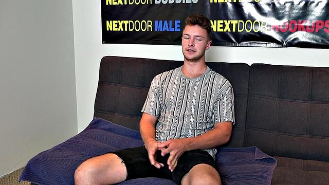 Amateur solo with hairy cock wanks rod on casting