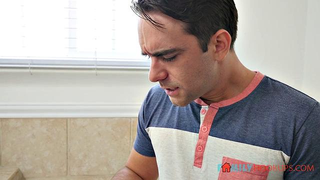 Sexy Teen Bailey Brooke catches her stepbrother masturbating