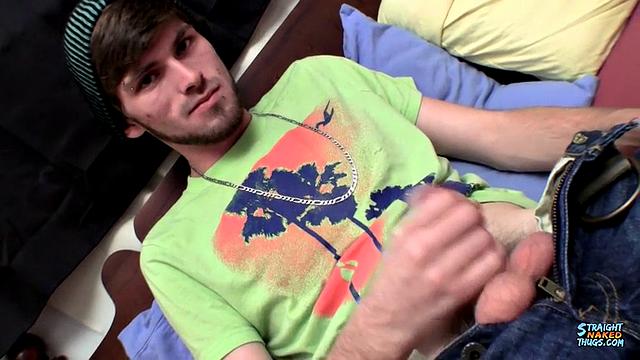 Дакота Джеймс заслуженно получает порцию спермы