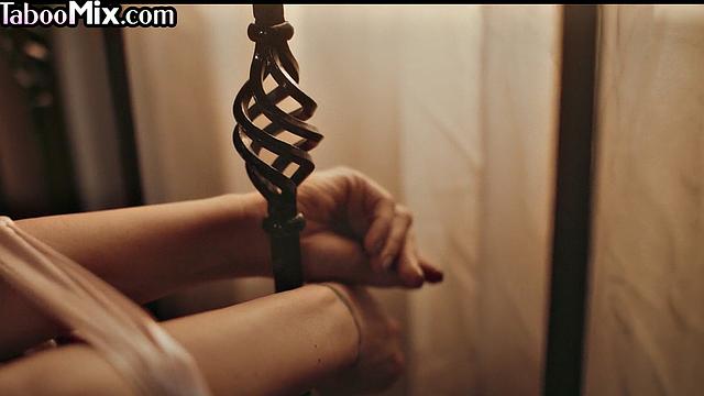 Beauty ebony facesitting on her GF