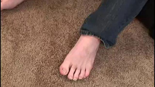 At 31 years old, 5' 11", and 180 pounds, this hunky construction worker is built to please. Masculine but humble and down to earth, Alan makes his living doing masonry work, but would like to get into straight porn.