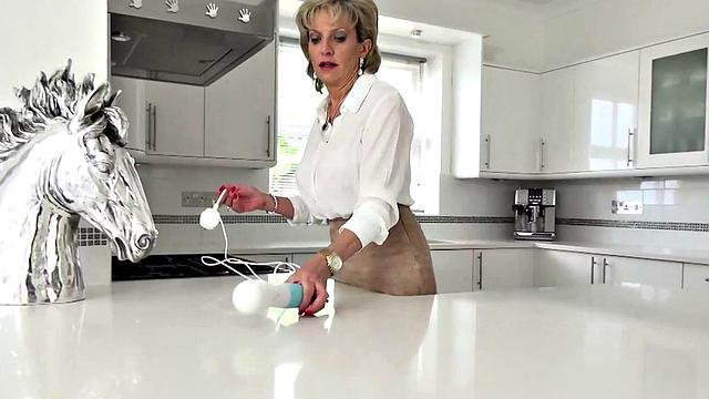 Watching Aunt Sonia Squirt Hard!