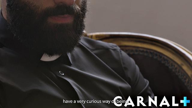 поп попробовал латинский хер и понял, что молитвы тут не помогут