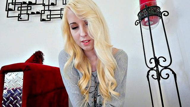 Падчерица Дарси Белл соблазняет отчима, пока делает ему искусственное дыхание