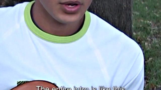 Solo amateur Spanish twink fingers asshole and jerks at home