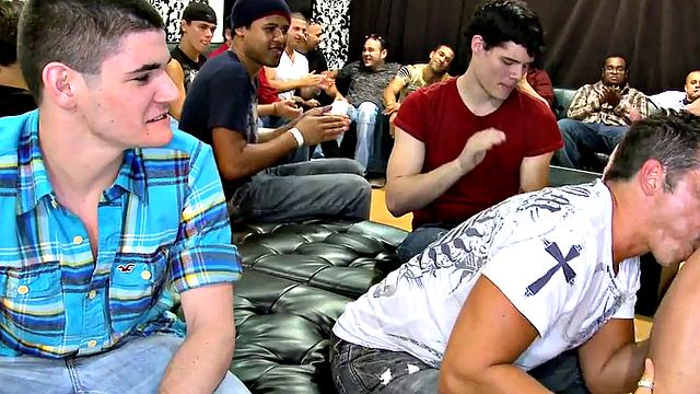 Real stripper gets sucked at BJ party by lucky guests