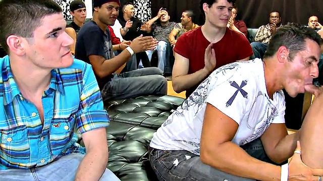 Real stripper gets sucked at BJ party by lucky guests