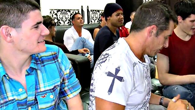 Real stripper gets sucked at BJ party by lucky guests