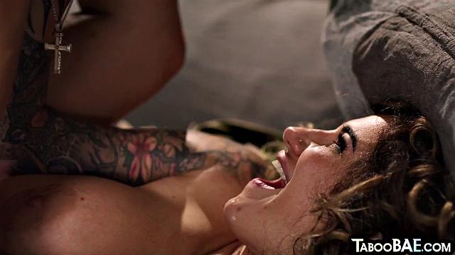 Big-titted ink MILF gets cuntpounded by BF