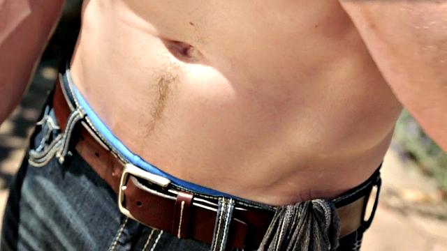 Watch this muscular amateur tease her ass and stroke herself in a solo outdoor session