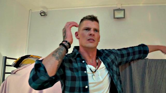 Hostel roommates passionately ride and suck in 3some