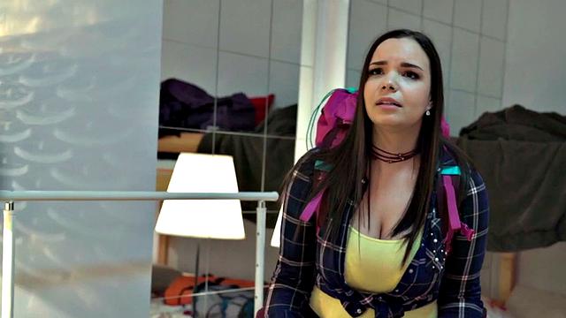 Hostel roommates passionately ride and suck in 3some