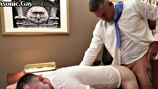 Dominant DILF fucks office bottom stud's asshole