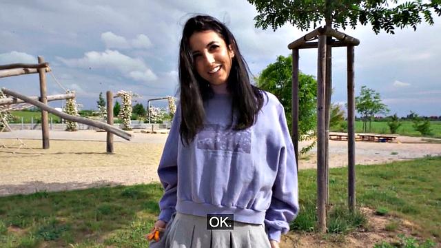 Public 21yo babe in upskirt picked up and fucked outdoors