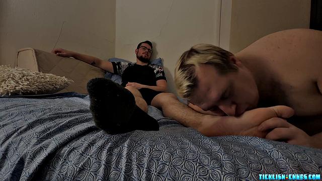 CDubs Gets Worshiped and Jerks - CDubs & Matt