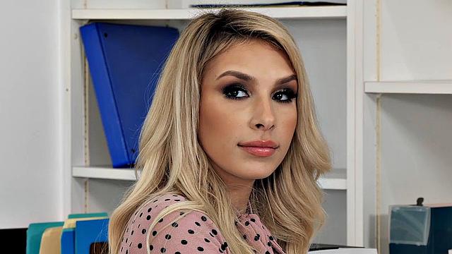 All Natural Carmen Caliente Gets Fucked In Office By Her Horny Stepbro