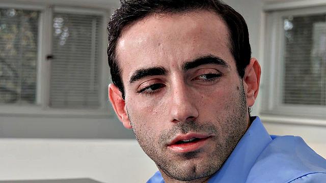 All Natural Carmen Caliente Gets Fucked In Office By Her Horny Stepbro