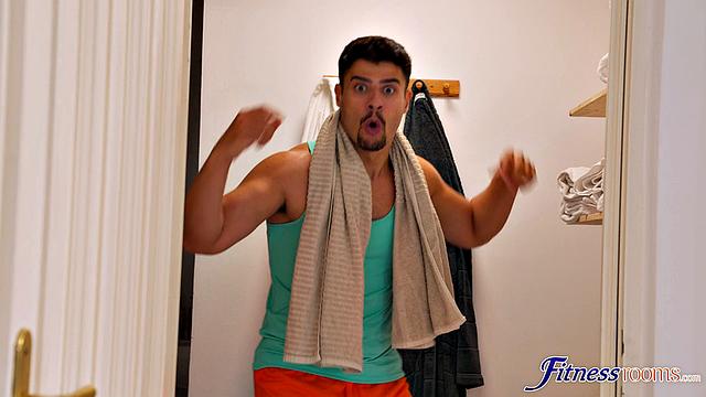 Curvy babe gets a poolside pounding