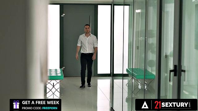 21 SEXTURY - Horny MILF Angelica Craves Deep Anal After Work