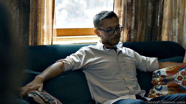 The Sex Therapist 6 - Scene 1 - Keep Close