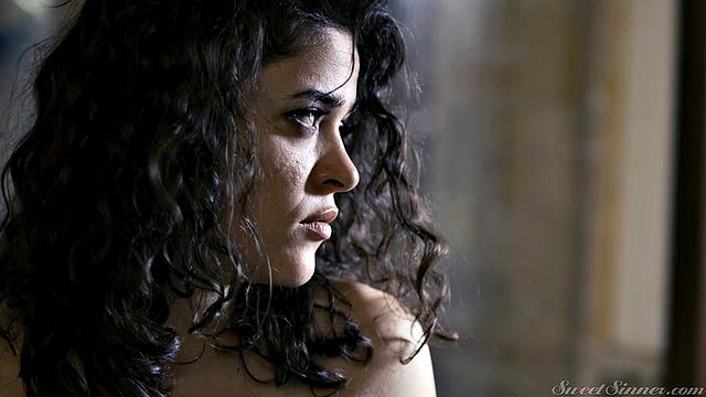 The Sex Therapist 6 - Scene 1 - Keep Close